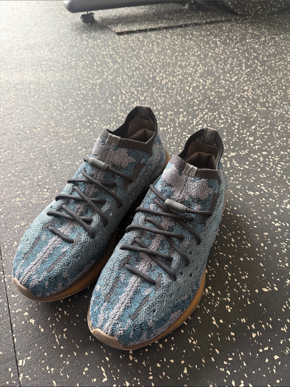 yeezyMen's Lightweight Knit Athletic Shoes - Blue